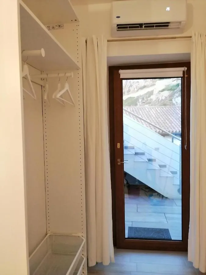Casa Di Chia Buggerru Bed & Breakfast Italy
